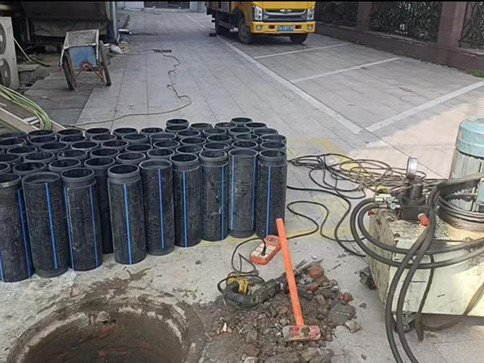 昌北PE置换管厂家 DN315置换管 非开挖管短管置换